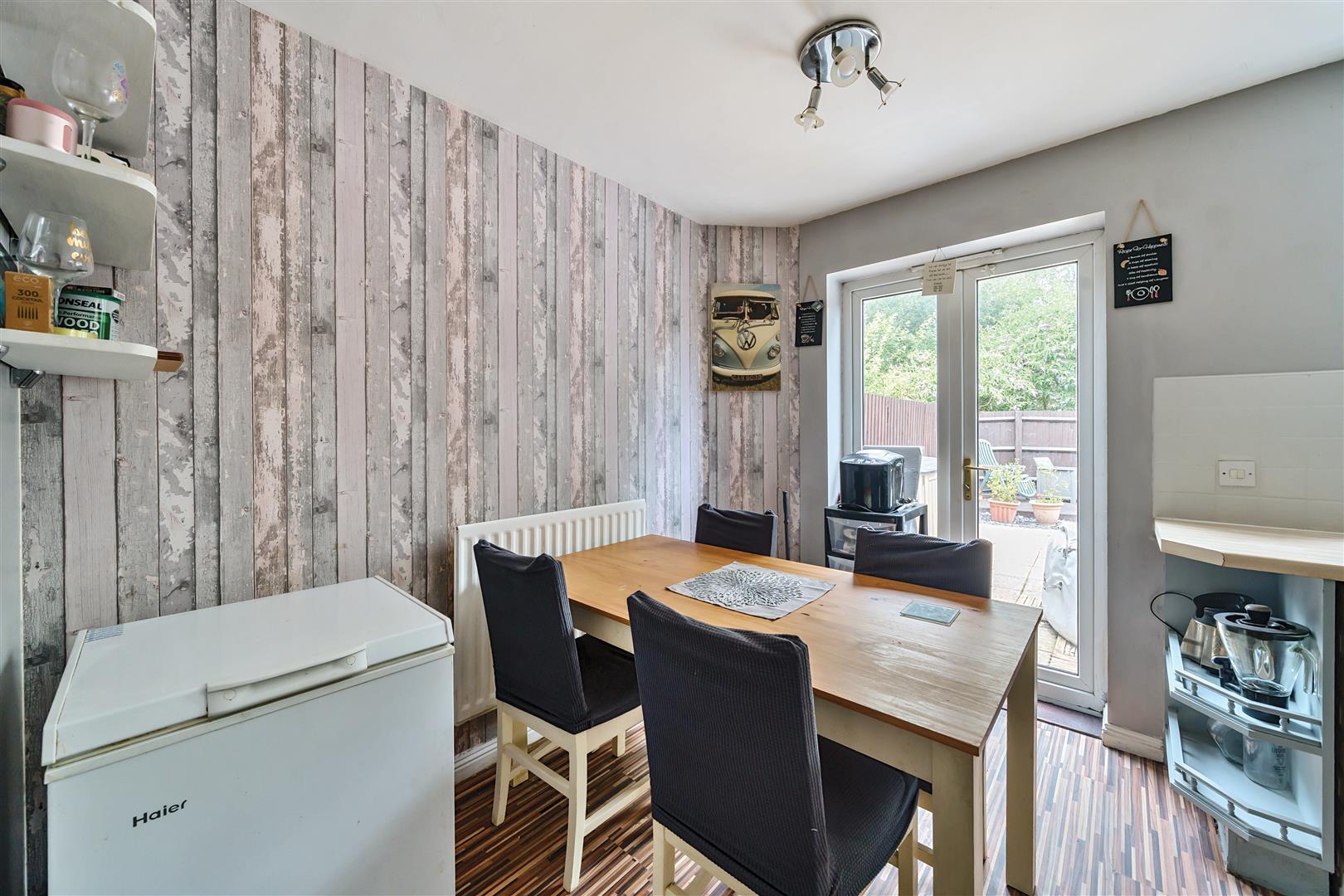 Clos Yr Eglwys, Townhill, Swansea